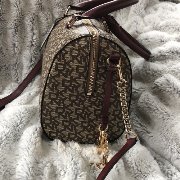 DKNY Bryant Crossbody Zippered Duffle Bag - Picture 4 of 9